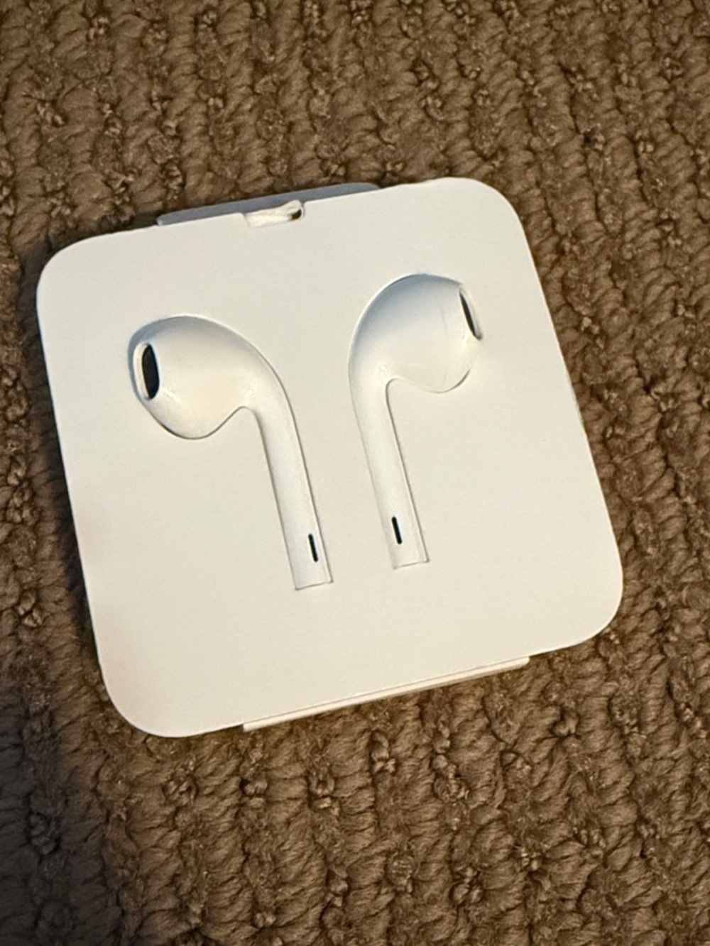 Apple EarPod lightning connector headphones